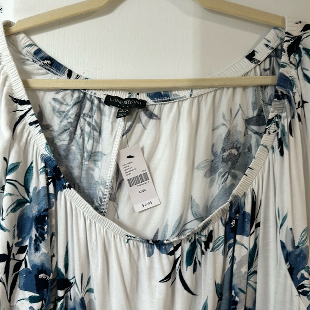 NWT LANE BRYANT ON- OR OFF-SHOULDER WHITE ELBOW LENGTH SLEEVE TOP